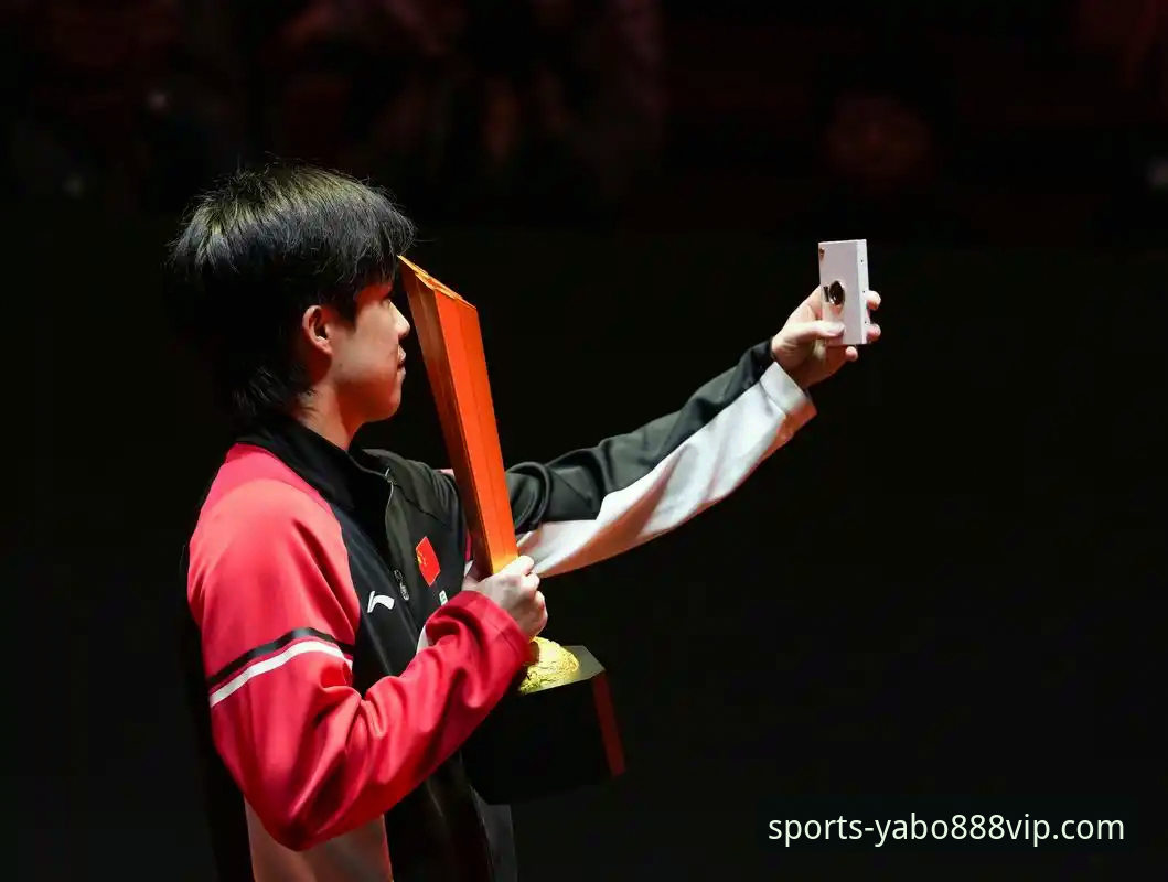 WTT重庆冠军赛男单决赛最新战报：青春风暴席卷山城，国乒小将虽败犹荣